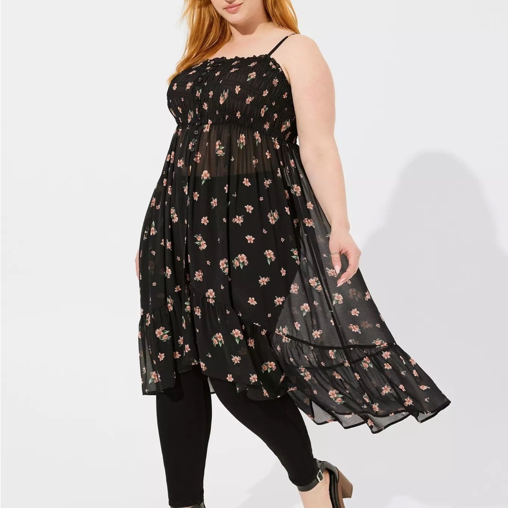 Torrid Size 2 Chiffon Button Up Sleeveless Tunic